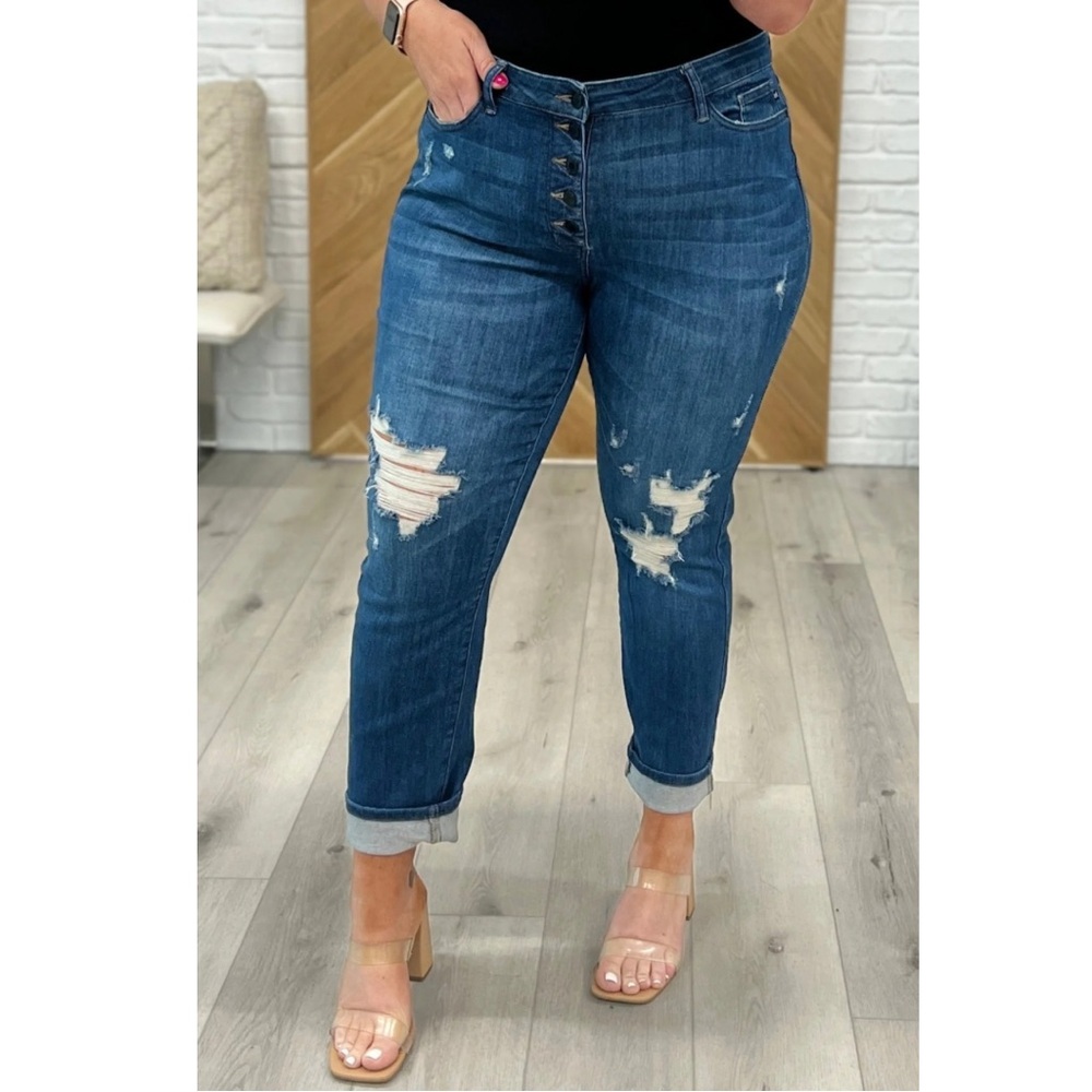 Judy Blue Boyfriend Jeans Distressed